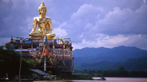 Myanmar Border-Crossing & Mae Khong River Cruise Tour