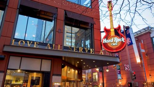 Dining at Hard Rock Cafe with Priority Seating