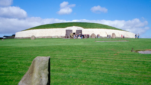 Newgrange & Hill of Tara Full-Day Tour