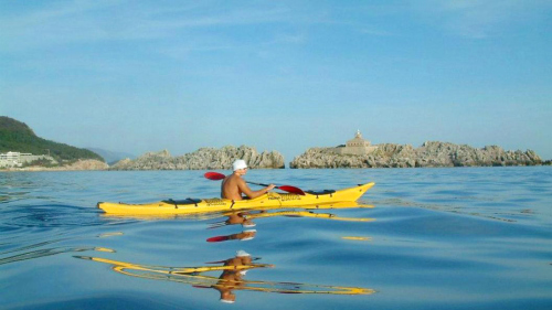 Full-Day Kolocep Kayaking & Walking Island Tour