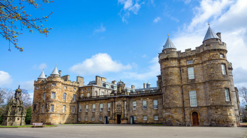 Priority Admission to Holyroodhouse Palace with Audio Guide