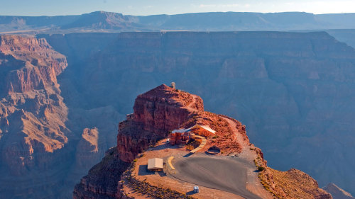 Mustang Helicopters: Grand Canyon Western Journey Tour with Landing