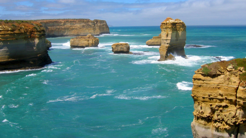 Twelve Apostles Direct Tour by Melbourne