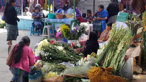 Iximche Ruins, Comalapa Market & Art Galleries Tour