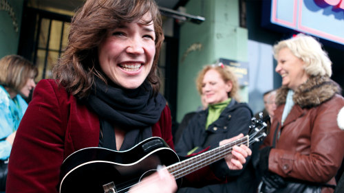 Evening Beatles Walking Tour with Live Music