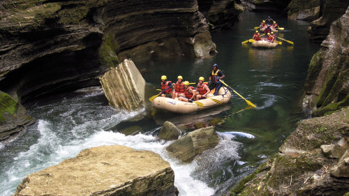 Full-Day Upper Navua River Rafting Adventure