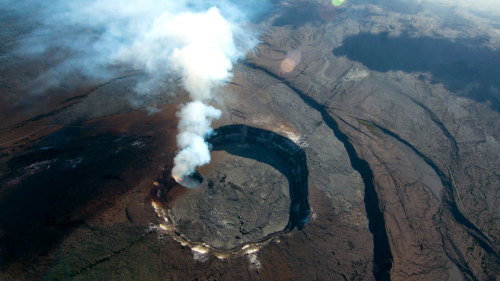 Full-Day Tour of Hawaii Volcanoes National Park by Air & Land