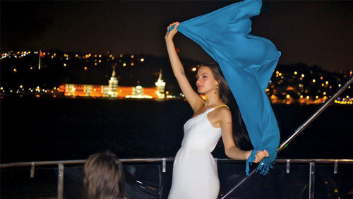 Bosphorus Dinner Cruise, Belly-Dance Show & Live Music by Plan Tours