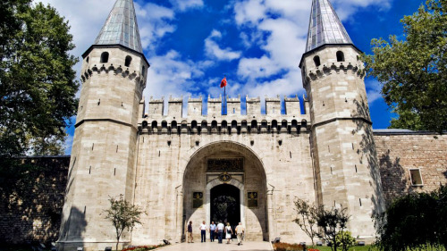 Topkapi Palace & Rustem Pasha Mosque Afternoon Tour