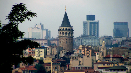 Small-Group Old & New Istanbul Walking Tour by Urban Adventures