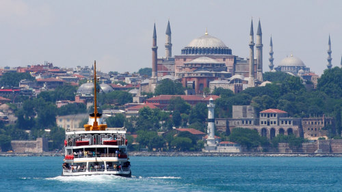 Small-Group City Walking Tour with Bosphorus Cruise