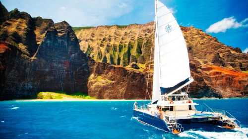 Na Pali Coast Catamaran Sail with Snorkeling & Barbecue Lunch