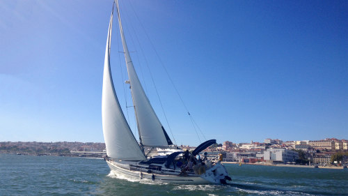 Private Cascais Full-Day Sailing Cruise