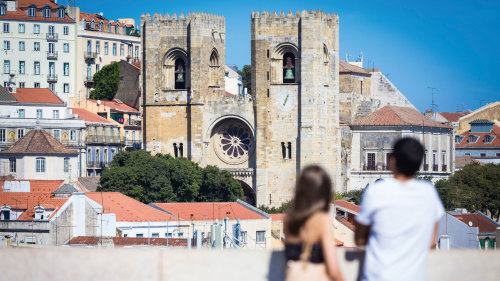 Private Best of Lisbon Walking Tour & Winetasting