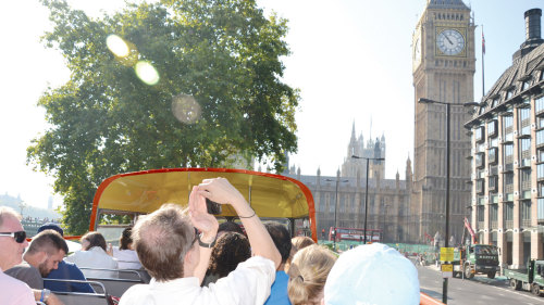 Vintage Red Bus London Tour with Stonehenge Visit & Thames River Cruise