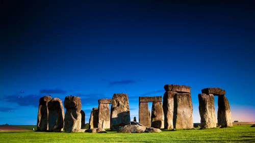 Windsor Castle, Bath & Stonehenge Tour