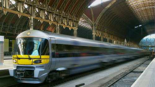 Heathrow Express: Airport - Paddington Train Station