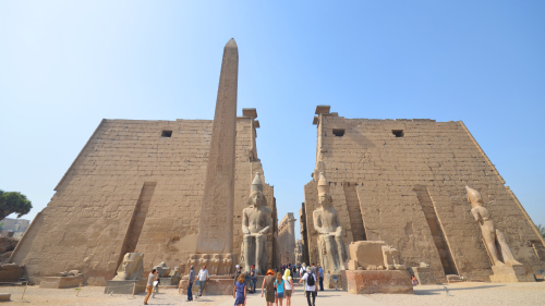 Luxor Full-Day Private Tour via Plane with Lunch