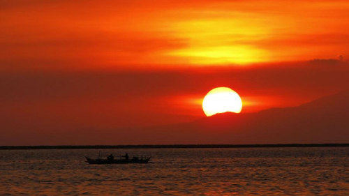 Manila Bay Dinner Cruise by Baron Travel