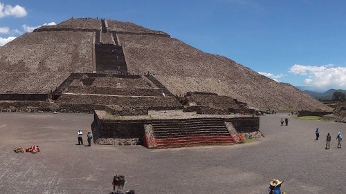 Teotihuacan Pyramids & Guadalupe Shrine Full-Day Tour