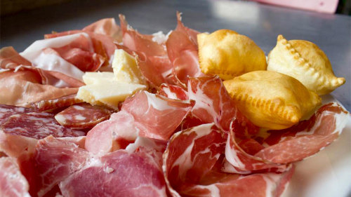 Food Walking Tour of Brera District