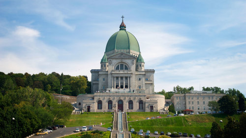 Heart of Montreal Motorcoach Tour