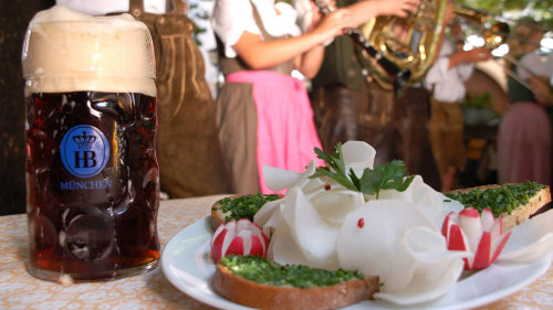 Bavarian Food Tasting at Viktualienmarkt with Brunch