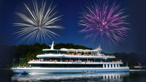 Dinner Cruise on Lake Starnberg with Classical Music & Fireworks
