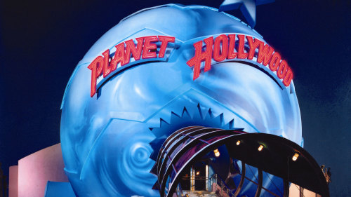 Dining at Planet Hollywood with Priority Seating