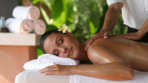 Ayurvedic Herbal Spa Massage by Viet Spa