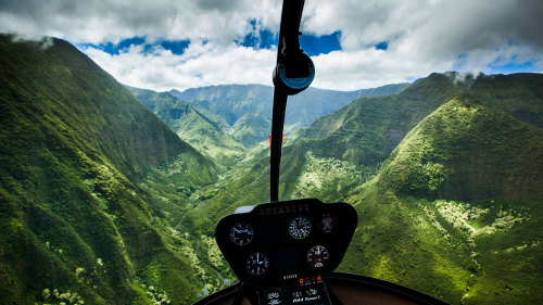 Path to Pali Passage Helicopter Tour by Novictor Aviation