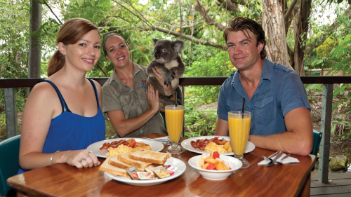 Breakfast at Cairns Tropical Zoo