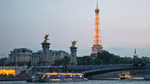 Bistro Dinner & River Seine Cruise by Bateaux Parisiens