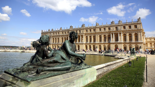 Skip-the-Line: Versailles & Gardens Half-Day Tour by Paris Cityvision