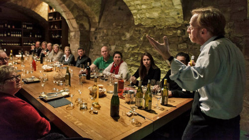 French Winetasting Classes in a Parisian Cellar by O Chateau