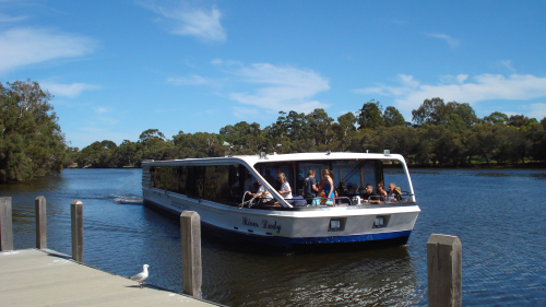 Swan Valley Wineries Tour with Cruise by Swan Valley Tours