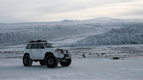 Super Jeep & Snowmobile Tour of the Golden Circle by Gray Line