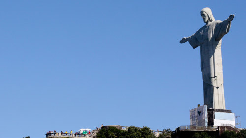 Small-Group Corcovado, Christ Statue & Favela Tour by Urban Adventures