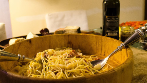 Eat With a Local: Dine with Barbara in Her Trastevere Home