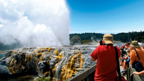 4-Day Rotorua Discovery Trip by AAT Kings