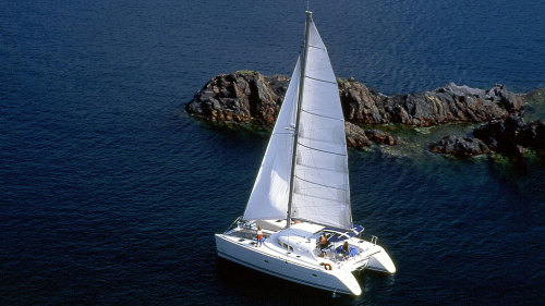 Small-Group Deluxe Catamaran Sailing Cruise