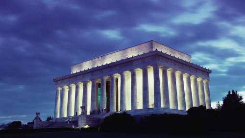 Moonlight Trolley Tour of National Monuments by Historic Tours of America