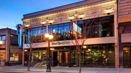 Dining at Hard Rock Cafe with Priority Seating