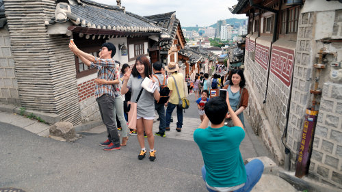Bukchon Hanok Village Tour by Seoul City Tour
