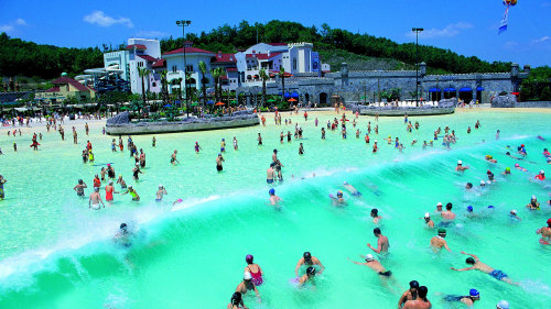 Caribbean Bay Water Park Admission & Transfer by Seoul City Tour