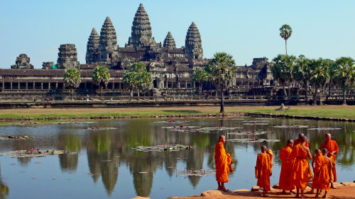 Private Excursion to Ancient Angkor Temples by Threeland Travel