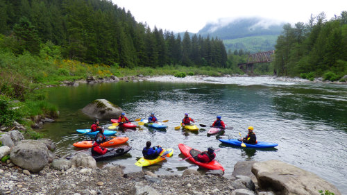 Learning the Basics: Kayaking Course & Tour on the Skykomish River