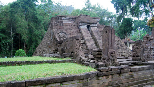 Cetho Temple to Sukuh - Private Trekking Experience with Lunch