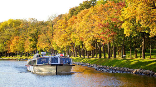 Royal Canal Boat Tour