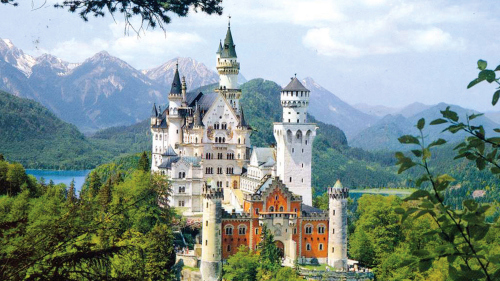 Neuschwanstein Castle & Linderhof Palace Full-Day Tour